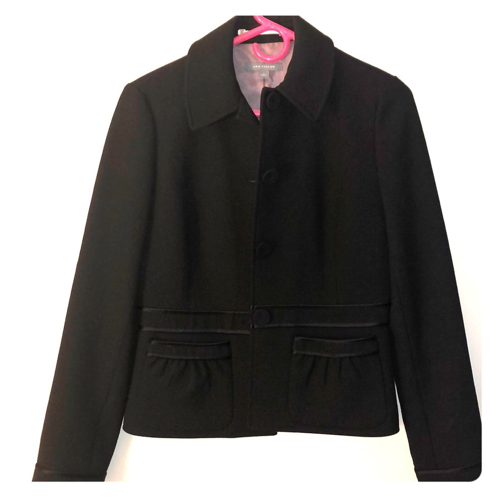 ANN TAYLOR BLACK BLAZER